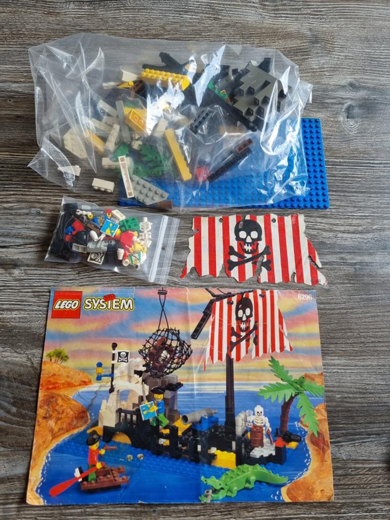 LEGO Pirates 6296 Shipwreck Island (COMPLEET), Kinderen en Baby's, Speelgoed | Duplo en Lego, Compleet, Lego, Zo goed als nieuw