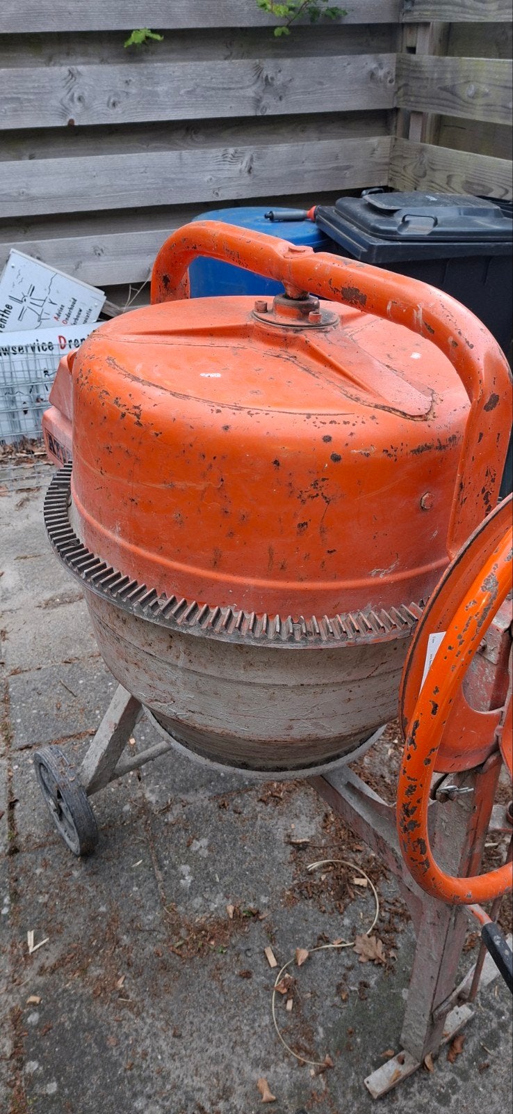 Betonmolen, Ophalen, Zo goed als nieuw