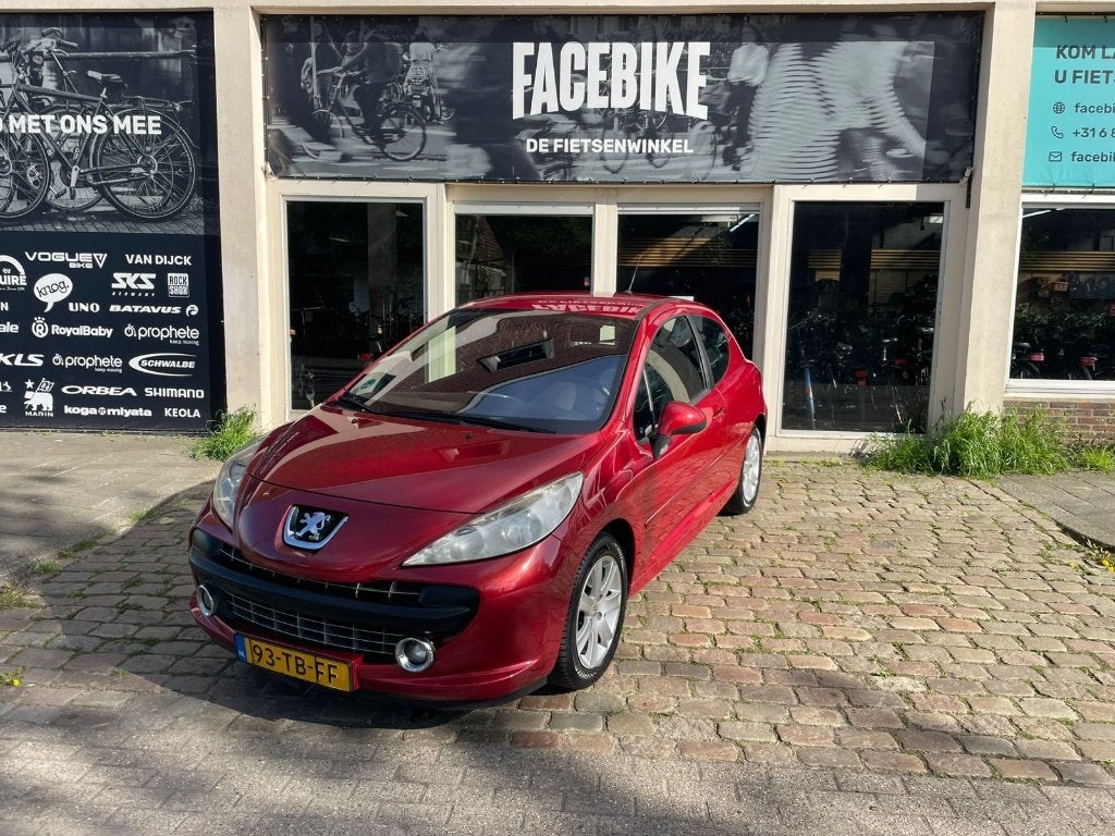 Peugeot 207 1.6 16V 3DRS 2006 Rood/Nieuwe APK/Mooie auto, Auto's, Voorwielaandrijving, Stof, 4 cilinders, 1188 kg
