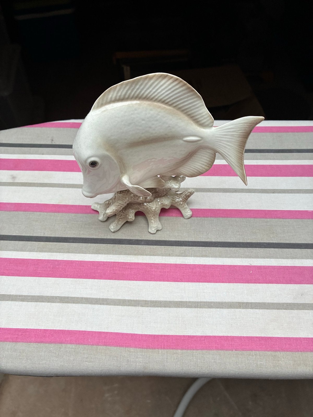 Goebel Decoratieve Vis op Koraal - Keramiek, Ophalen of Verzenden, Zo goed als nieuw