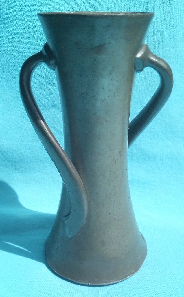 ART NOUVEAU LIBERTY & Co. TUDRIC TIN VAAS OLIVER BAKER 1903, Antiek en Kunst, Antiek | Tin, Verzenden