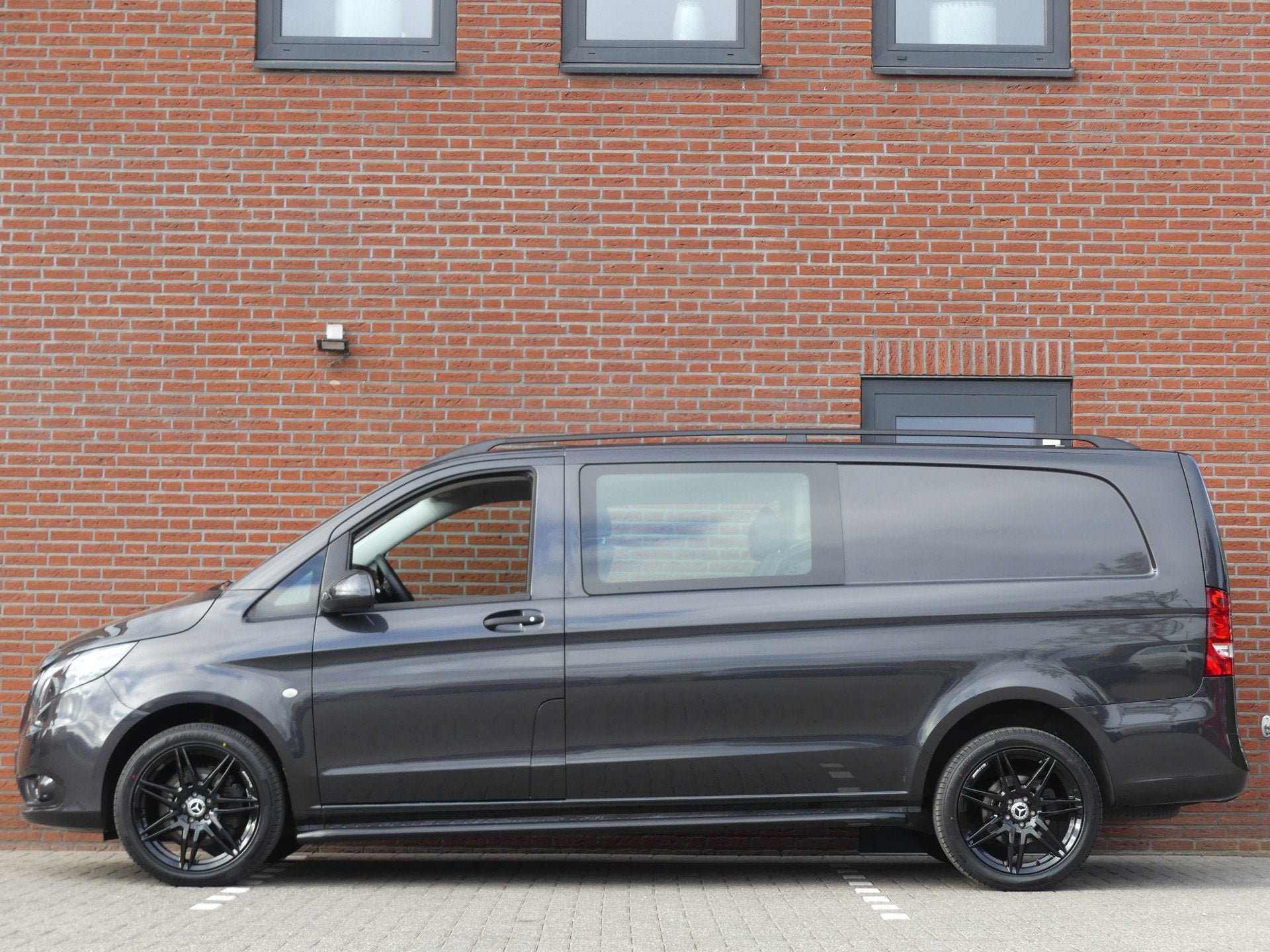 Mercedes-Benz Vito 114 CDI Extra Lang 4X4 Dubbel Cabine Trek, Auto's, Bestelauto's, Automaat, Gebruikt, Euro 6, 4 cilinders