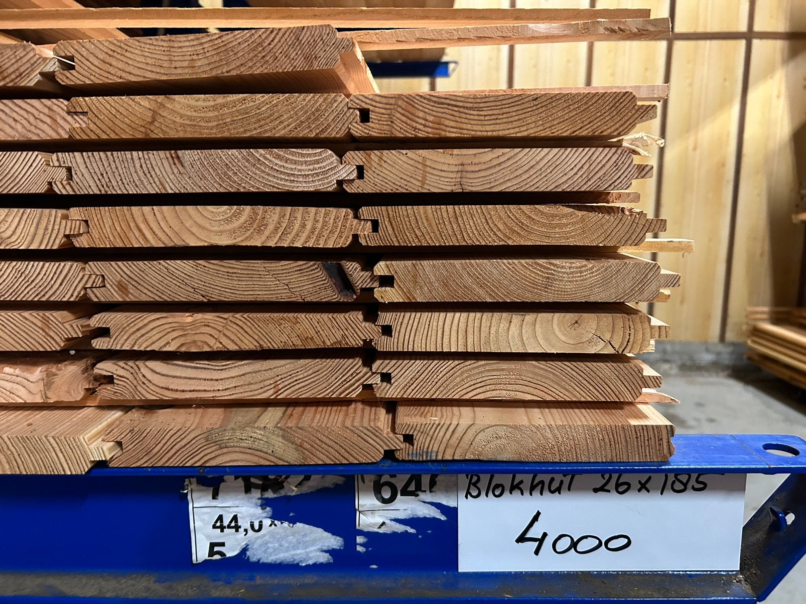 Lariks blokhutprofiel 26x185mm Werkend blokhutplanken, Tuin en Terras, Ophalen, Nieuw, 250 cm of meer, Planken