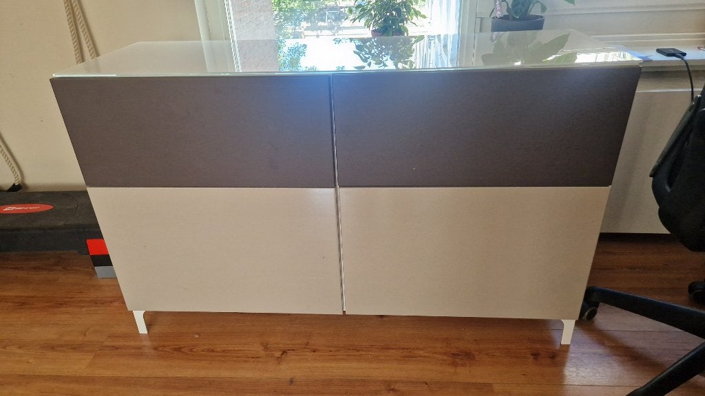 Beste televisie meubel  met witte glasplaat, Ophalen, Gebruikt, 100 tot 150 cm, Minder dan 100 cm