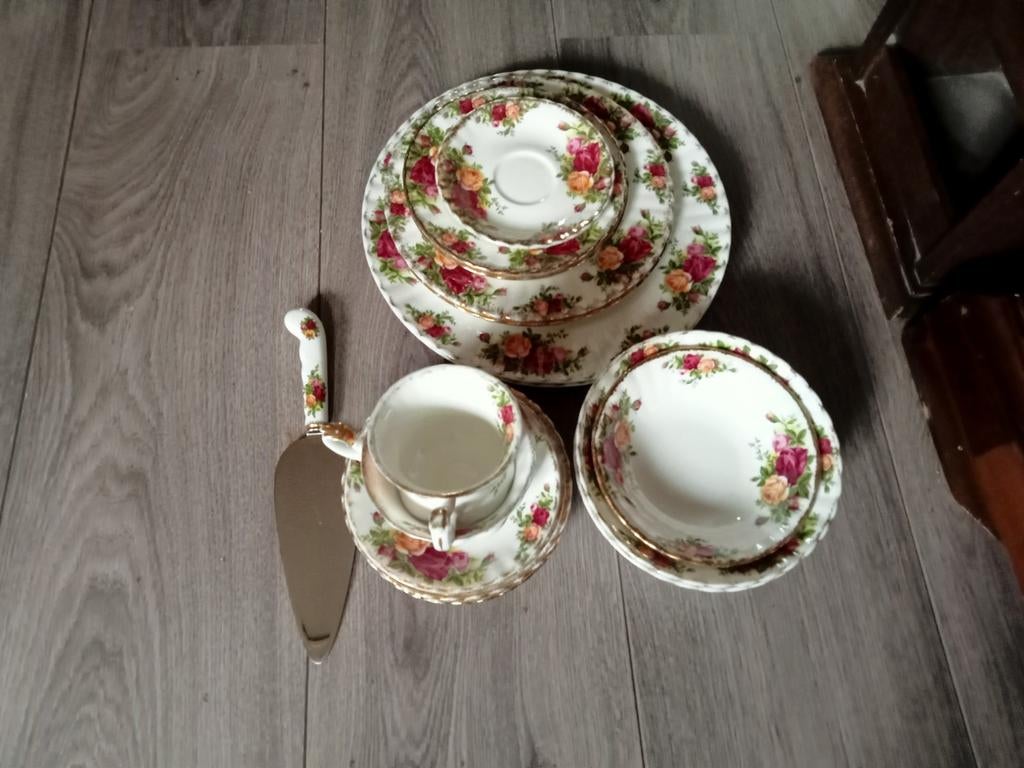 Royal Albert Old Country Roses Servies - 1962, Antiek en Kunst, Ophalen of Verzenden