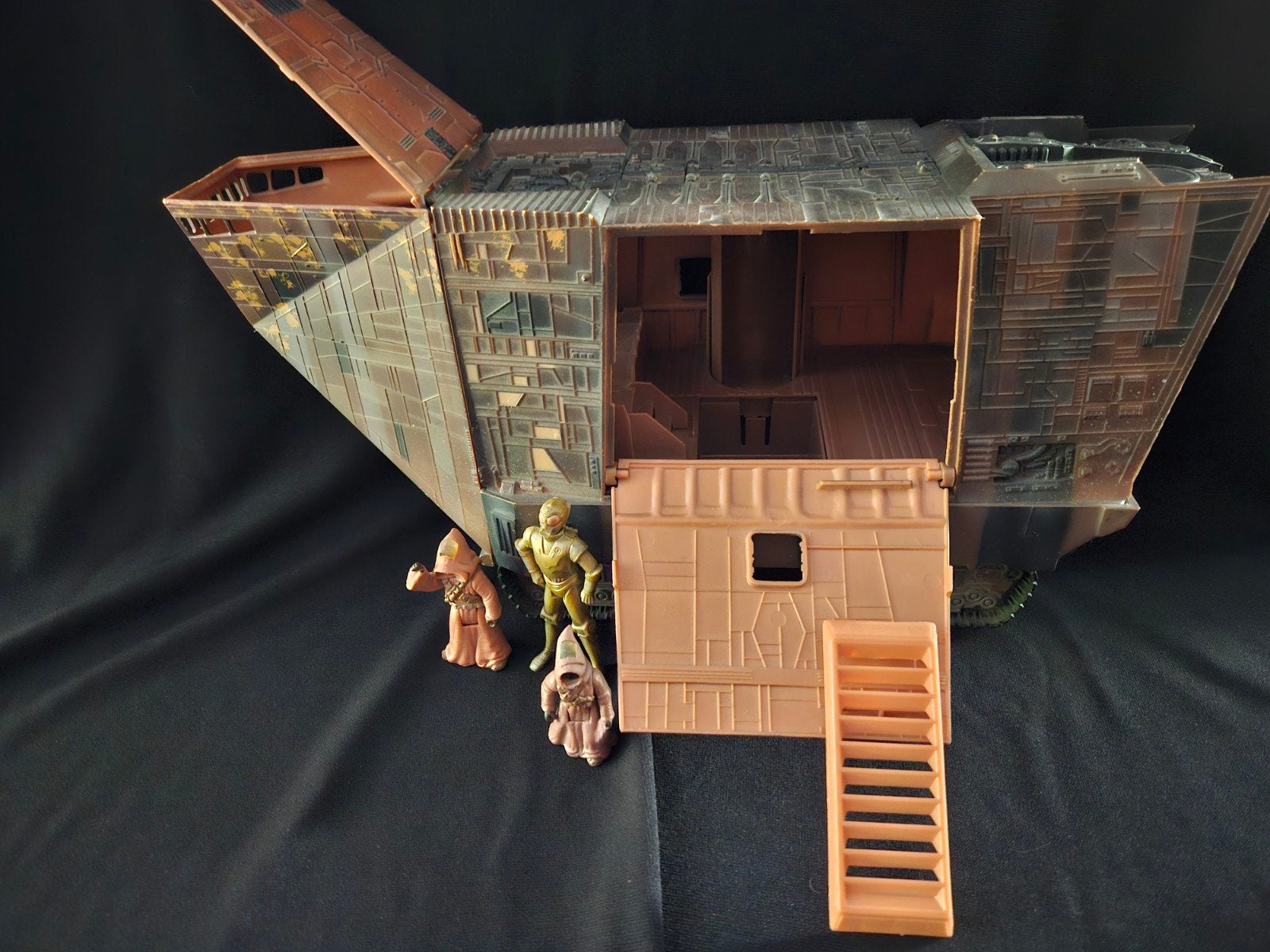Star Wars Sandcrawler + 3 figuurtjes, Hobby en Vrije tijd, Ophalen of Verzenden, 1:50 tot 1:144