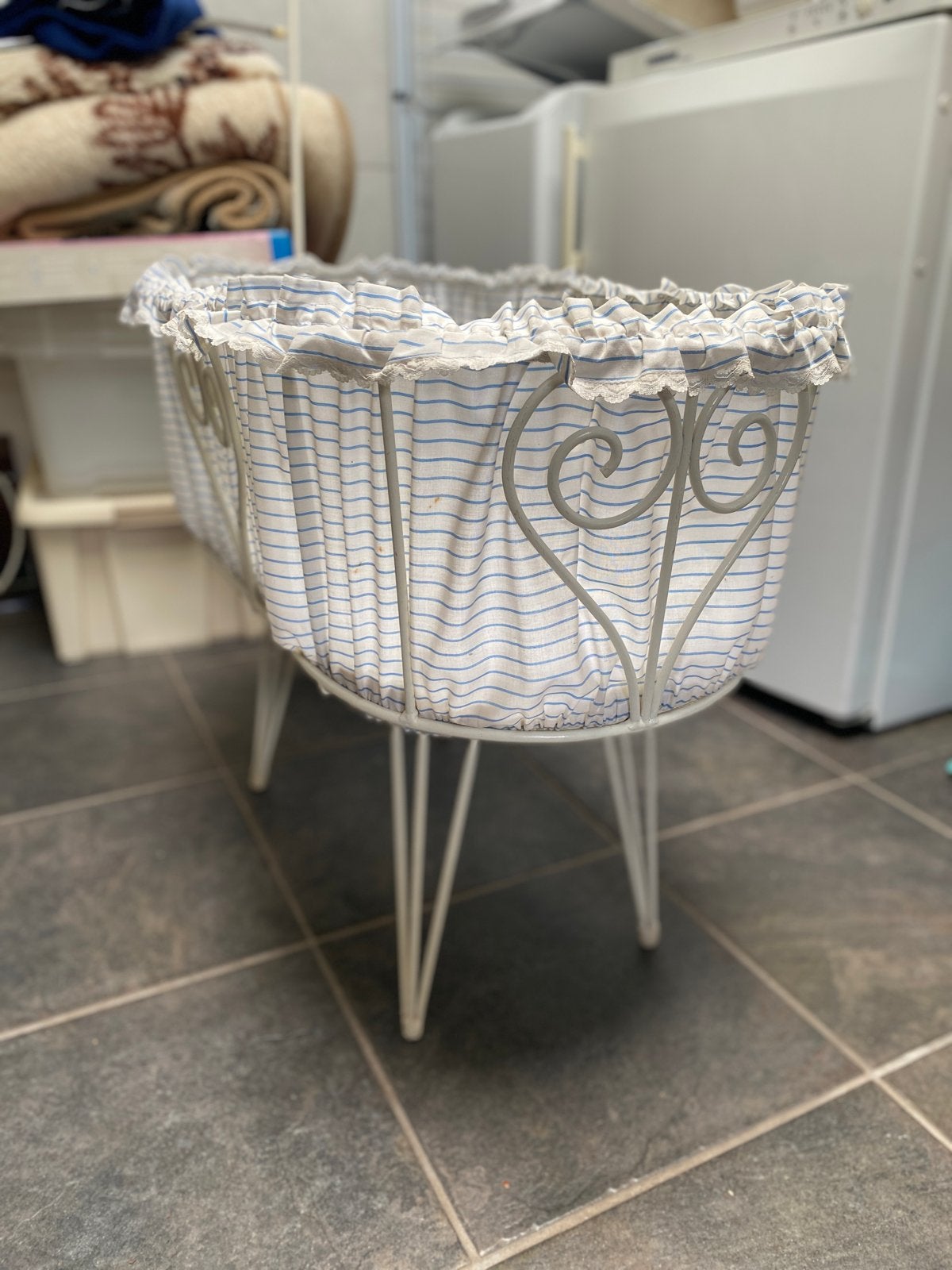 Metalen Poppenwieg met Hemeltje - Vintage Stijl, Kinderen en Baby's, Speelgoed | Poppen, Ophalen of Verzenden, Gebruikt, Babypop
