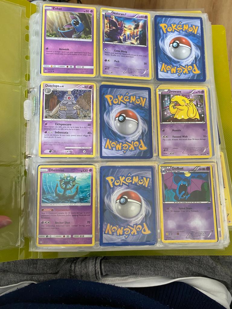 Binder vol met pokemon kaarten +- 650 kaarten, Ophalen of Verzenden, Zo goed als nieuw