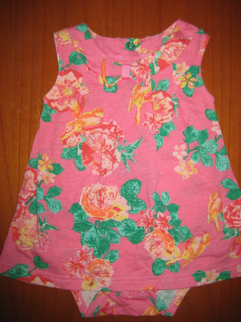 Pink jurkje met bloemen en ingewerkte broek, 80, Frendz, Kinderen en Baby's, Ophalen of Verzenden, Zo goed als nieuw, Meisje, Jurkje of Rokje