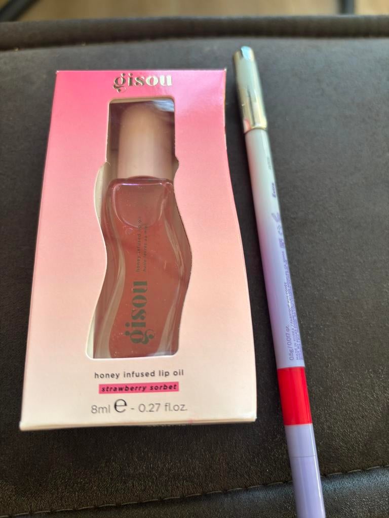 Gisou lip oil en kosas lip liner, Ophalen of Verzenden, Zo goed als nieuw, Lippen