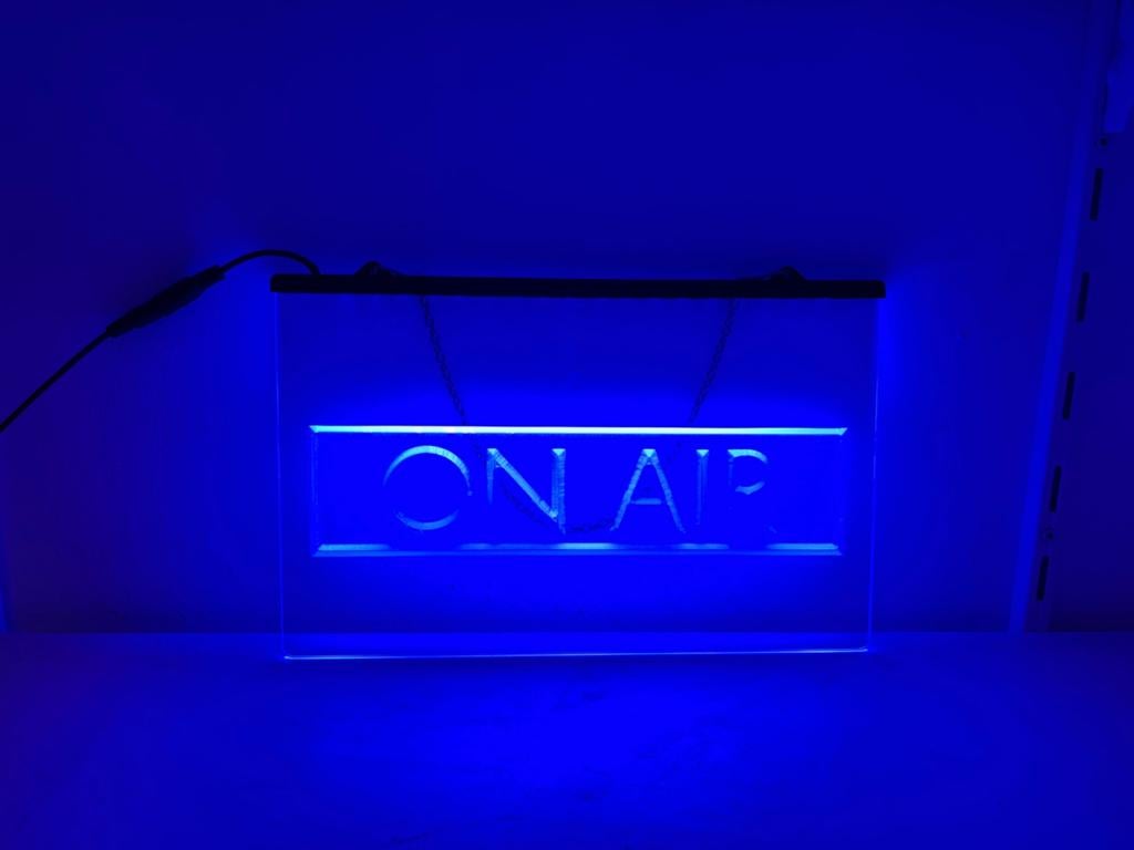On Air LED licht bord met neon effect, 30 cm, Nieuw, Ophalen of Verzenden, Reclamebord