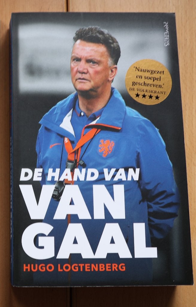 Boek De hand van Van Gaal, Ophalen of Verzenden, Gelezen, Hugo Logtenberg, Balsport