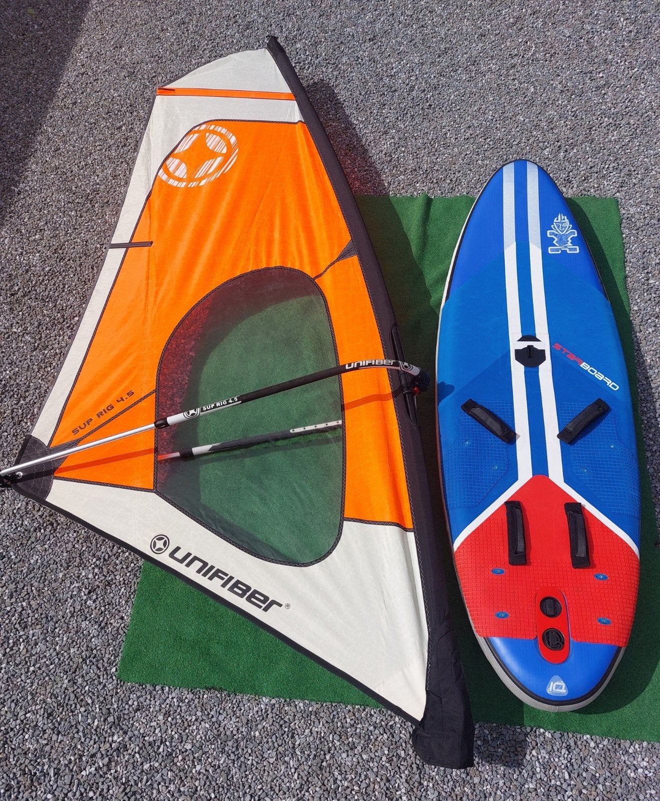 Starboard airplane 255 complete compacte set 4.5 m², zwaard, Watersport en Boten, Windsurfen, 250 tot 300 cm, 3.5 tot 5 m², Ophalen of Verzenden