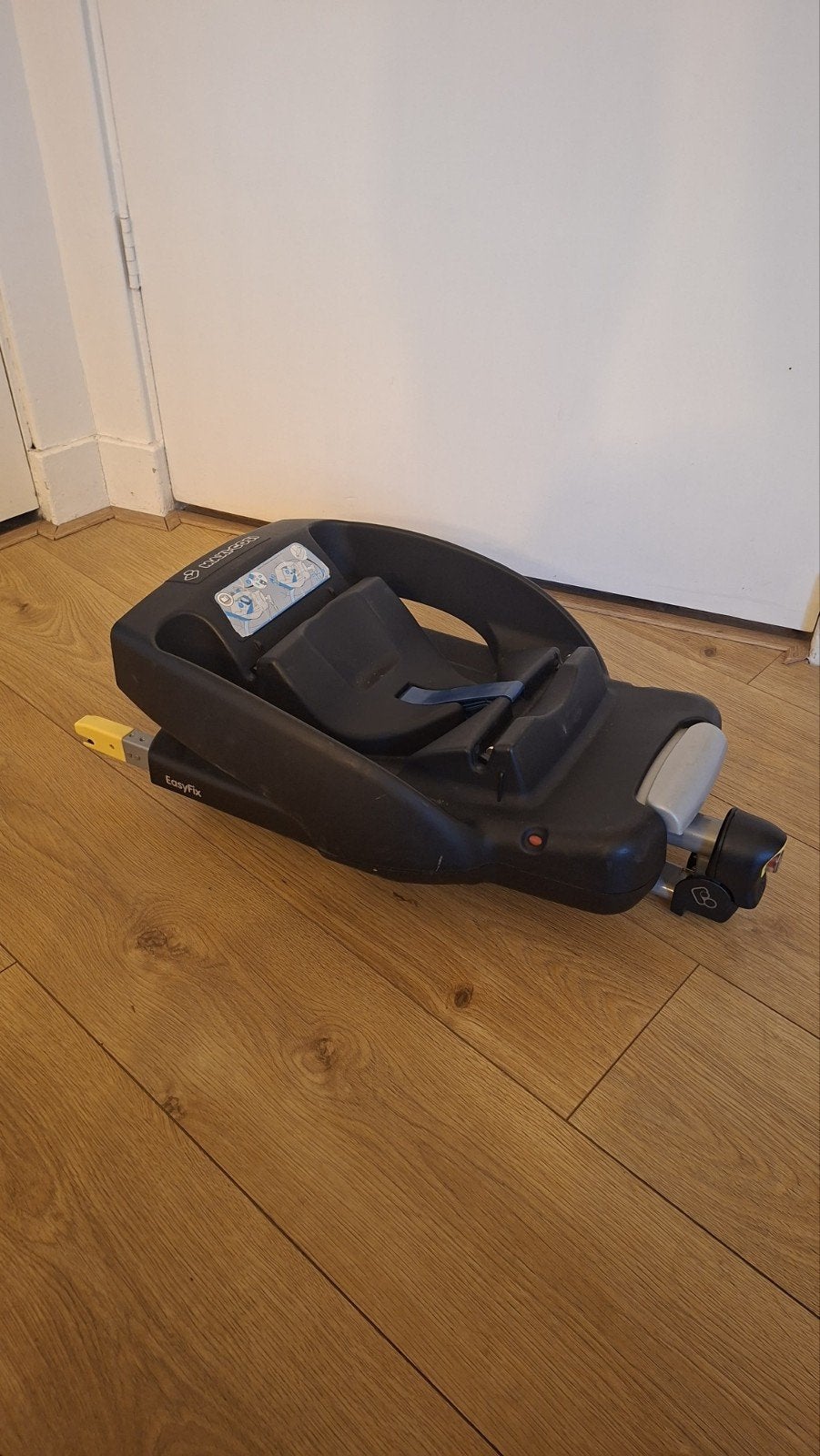 Maxi-Cosi autostoel met EasyFix base - Goede staat, Ophalen, Autogordel of Isofix, Gebruikt, 0 t/m 13 kg