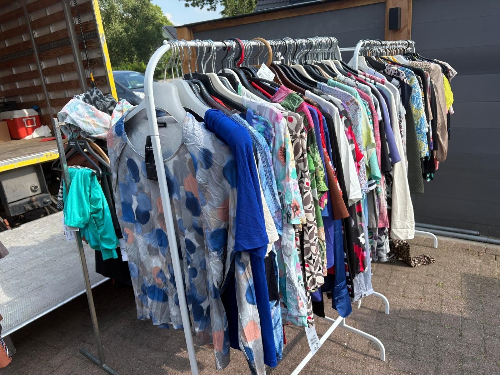 Grote partij dameskleding uit het duurdere segment, Kleding | Dames, Kledingrekken, Ophalen of Verzenden, Nieuw