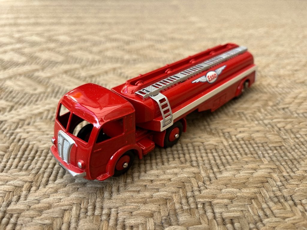 Dinky Toys - Panhard Titan Esso 32CB, Ophalen, Zo goed als nieuw, Auto, Dinky Toys