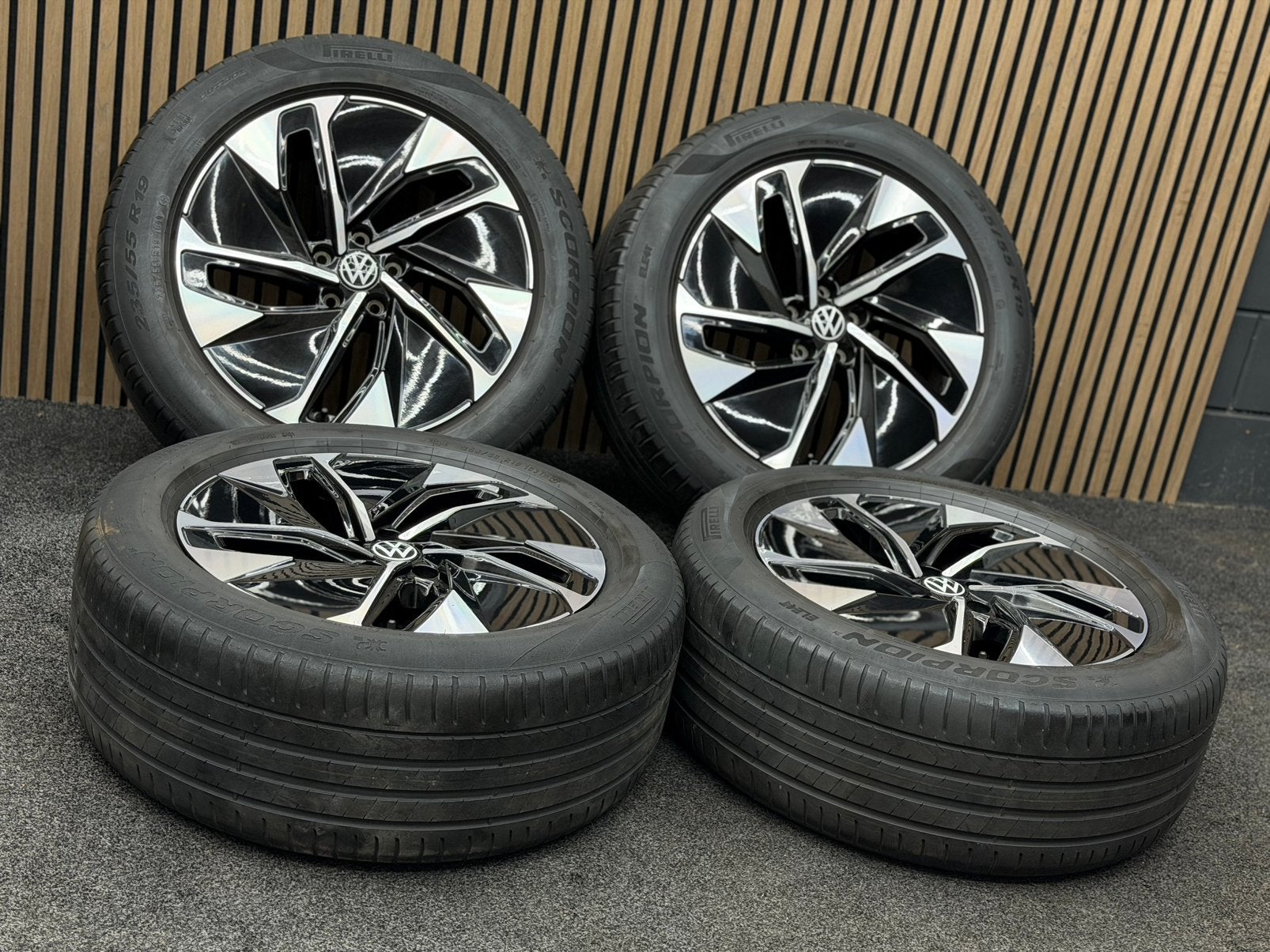 Originele 19 inch Volkswagen ID.4 ID.5 Hamar 5x112 Pirelli, Auto-onderdelen, Banden en Velgen, ., Banden en Velgen, 235 mm, .
