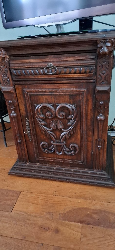 Leeuwenkop Kastje, Ophalen