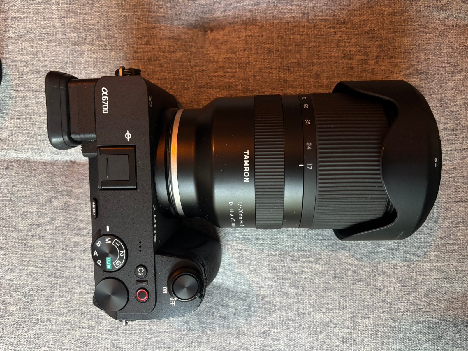 Foto 3 van Sony A6700 body + Tamron 17-70mm f/2.8 lens