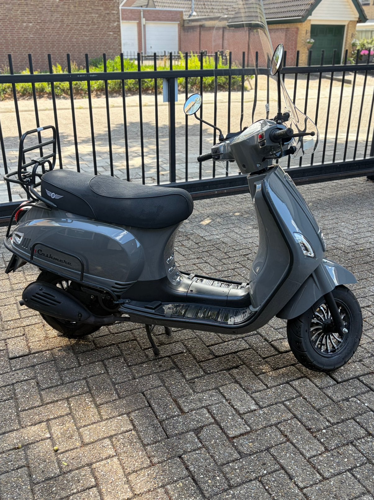 DJJD Cashmere Snorscooter, Zo goed als nieuw, Benzine, Ophalen, Overige merken