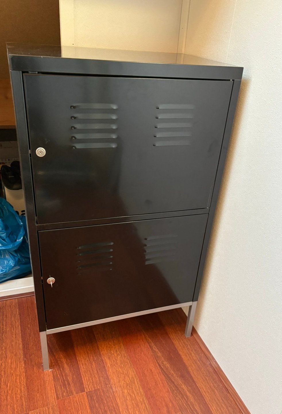 Afsluitbare kast / locker, Ophalen, Gebruikt