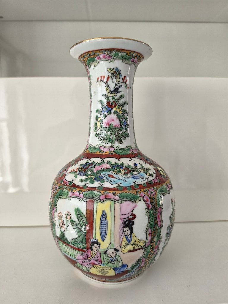 Chinese porseleinen vaas – Famille Rose stijl, Ophalen