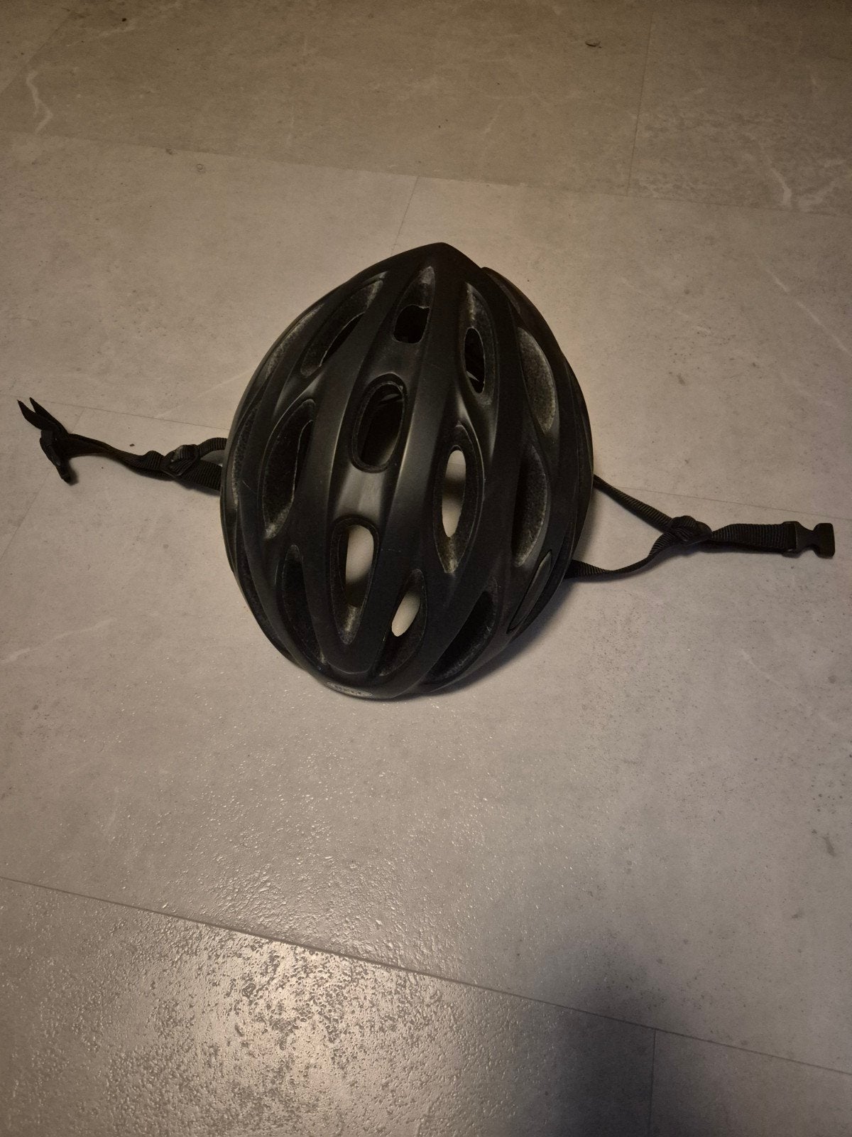 Fietshelm, Fietsen en Brommers, Fietsaccessoires | Fietshelmen, Ophalen of Verzenden, Zo goed als nieuw, Heer of Dame, Bell