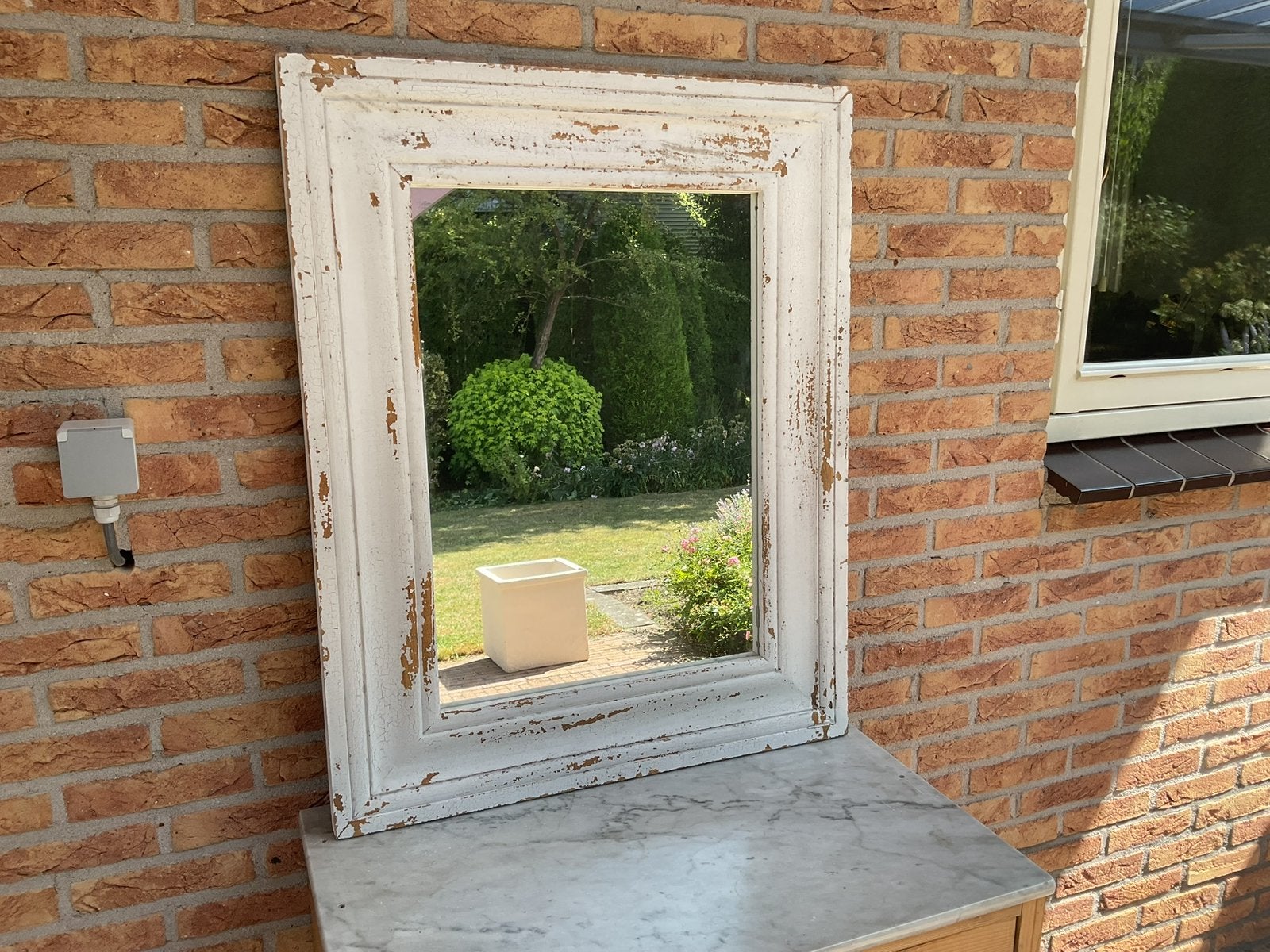 Brocante spiegel wit, Huis en Inrichting, Woonaccessoires | Spiegels, Ophalen of Verzenden, Zo goed als nieuw, Minder dan 100 cm