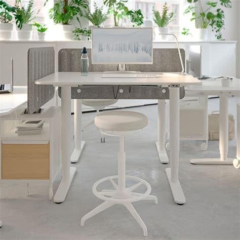Ikea Bekant zit/sta bureau, wit, elektrisch verstelbaar, Huis en Inrichting, Bureaus, Zo goed als nieuw, Zit-sta bureau, IKEA