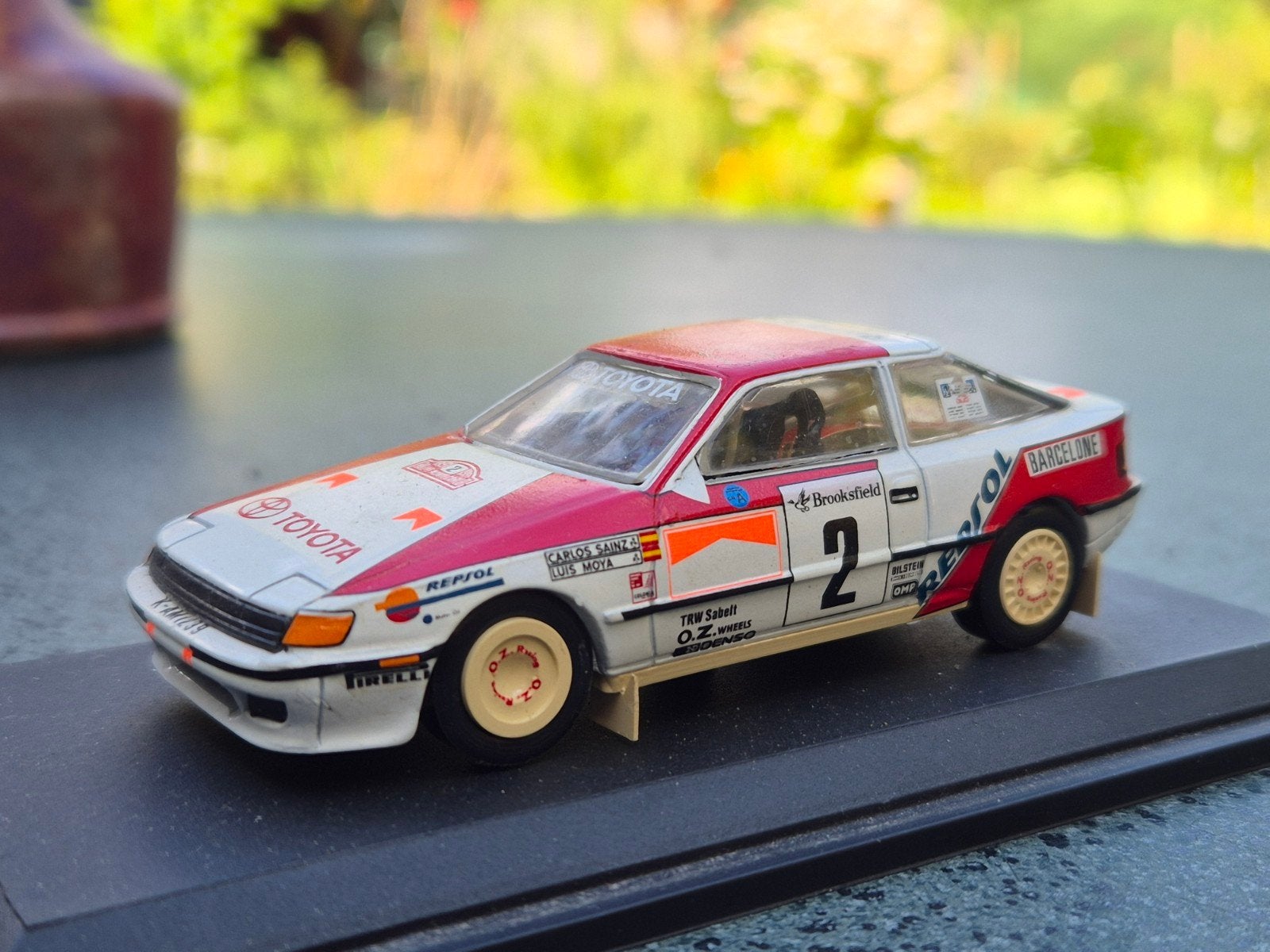 Toyota Celica rally T16 Moya C Sainz 1:43, Hobby en Vrije tijd, Ophalen of Verzenden, Zo goed als nieuw, Auto, Overige merken