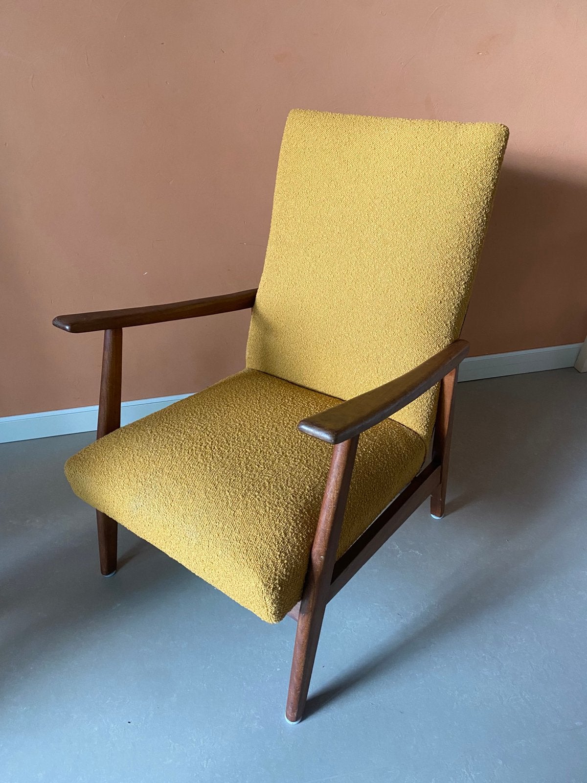 Vintage stoel in mosterd geel, Huis en Inrichting, Stoelen, Ophalen, Overige kleuren, Stof, Eén