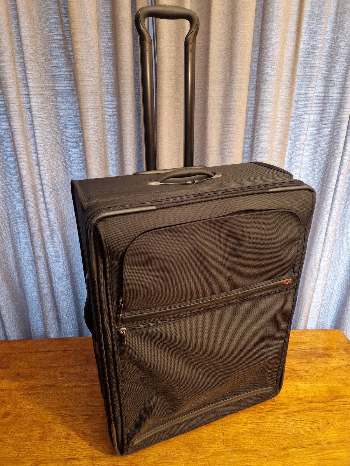 Tumi Alpha koffer, 51 X 30 X 70 cm, Sieraden, Tassen en Uiterlijk, Koffers, Gebruikt, Hard kunststof, 45 tot 55 cm, Tumi