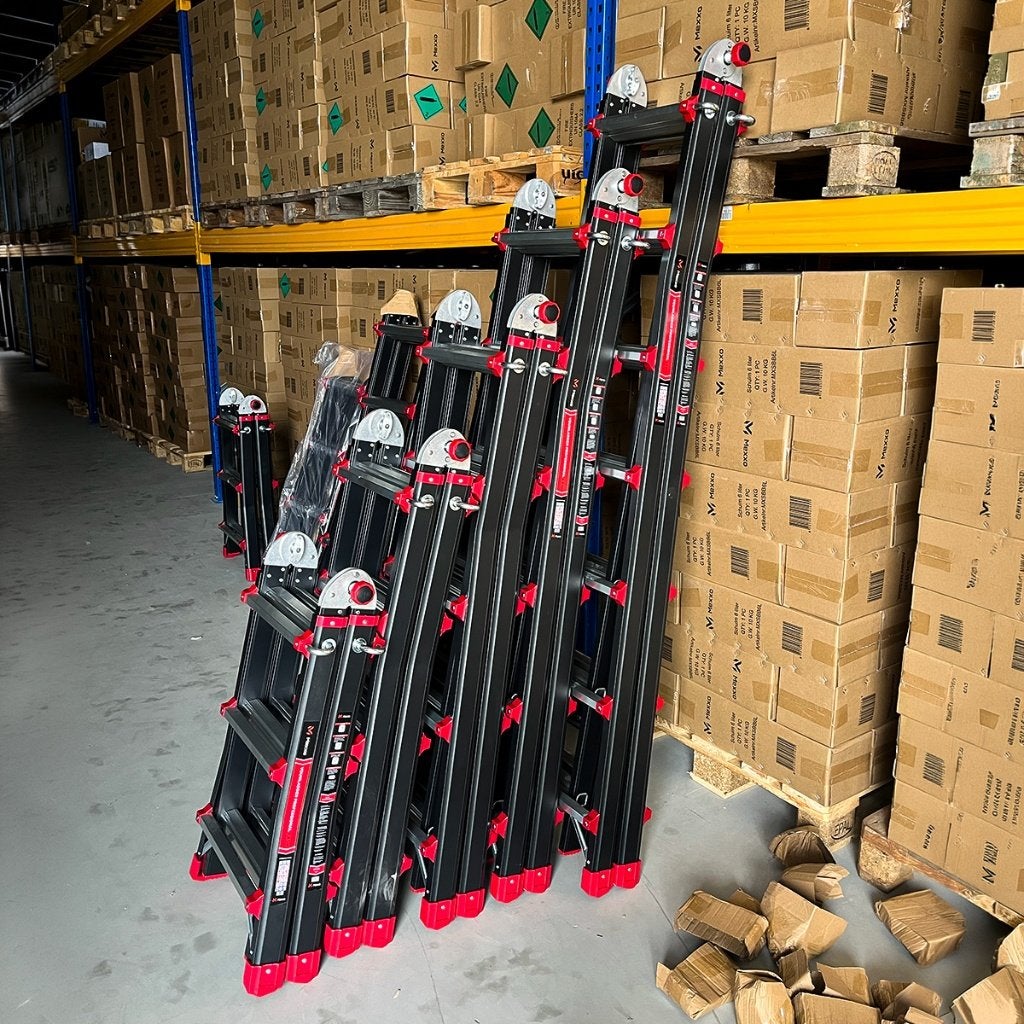 Meerdere hoogtes vouwtrappen / ladders - Nieuw in doos, Trap, Nieuw, Ophalen of Verzenden, Opvouwbaar of Inschuifbaar