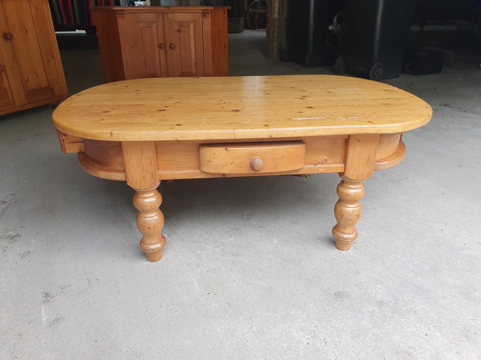 Vintage Grenen Salontafel met ronde Hoeken, Huis en Inrichting, Ophalen, Gebruikt, 100 tot 150 cm, 50 tot 100 cm