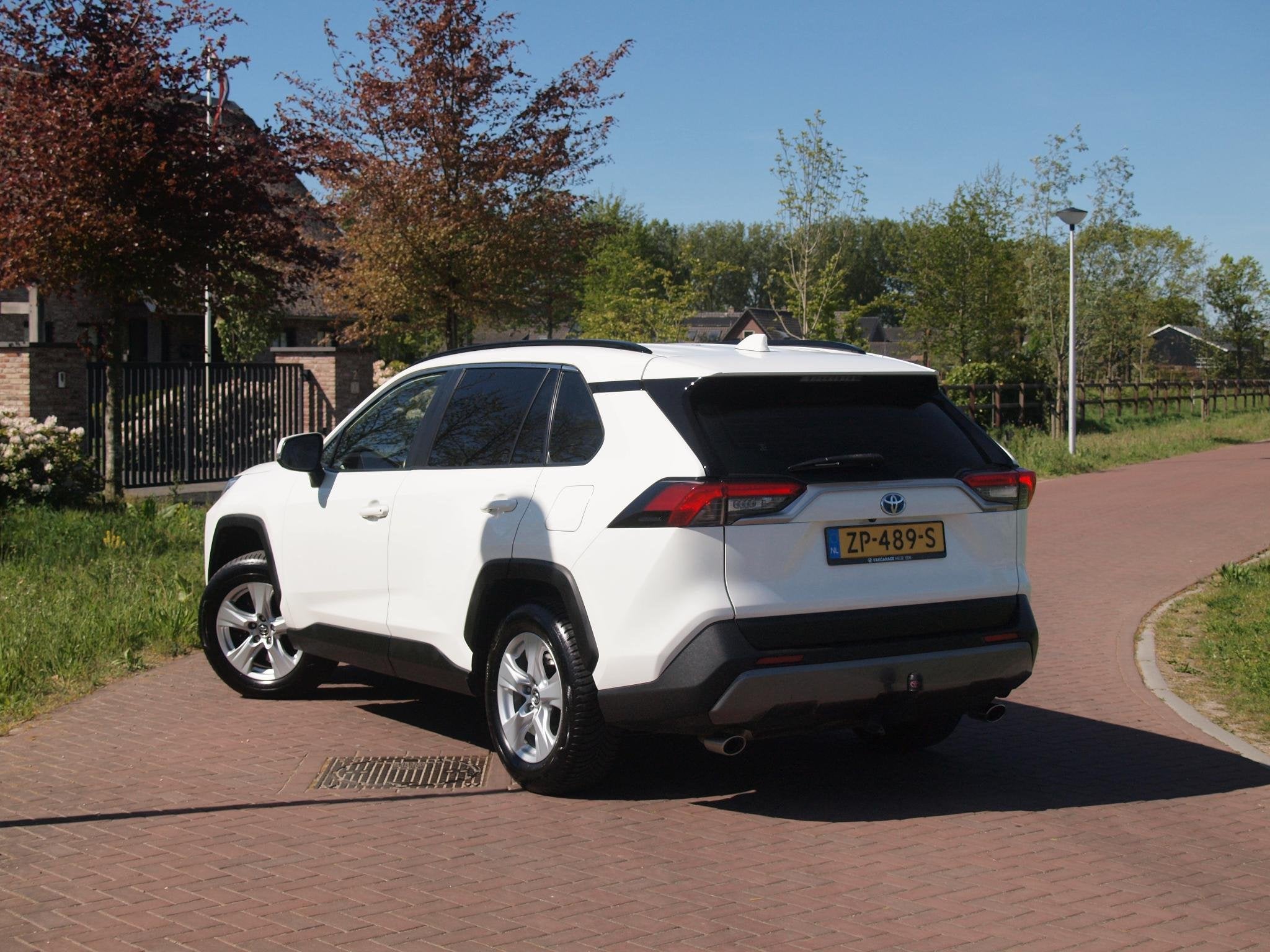 Toyota RAV4 2.5 Hybrid AWD Active | Camera | Trekhaak 1650 t, Automaat, Stof, Gebruikt, Euro 6