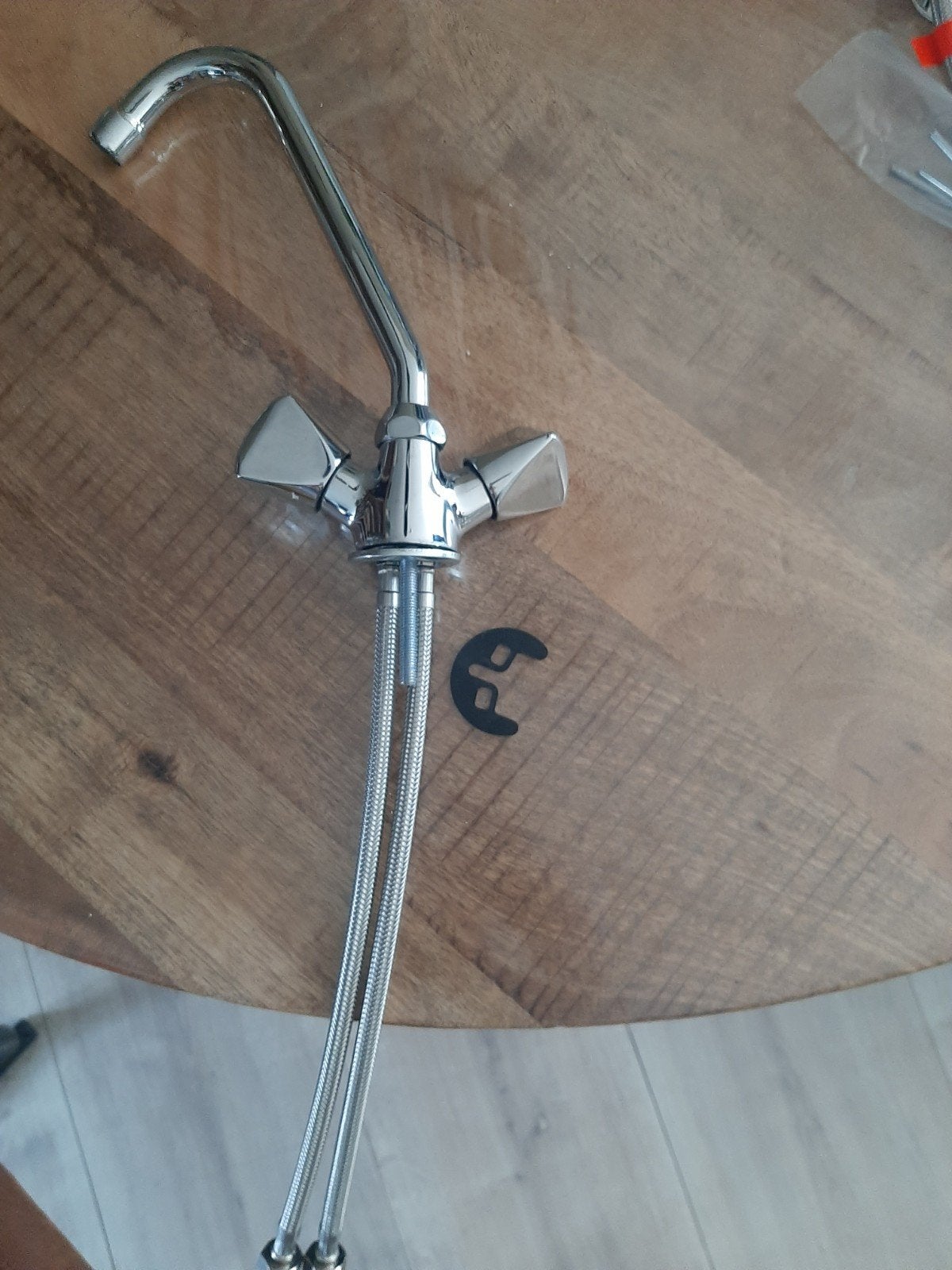 chromen keukenkraan met twee hendels, Doe-het-zelf en Verbouw, Ophalen, Nieuw, Chroom, Kraan
