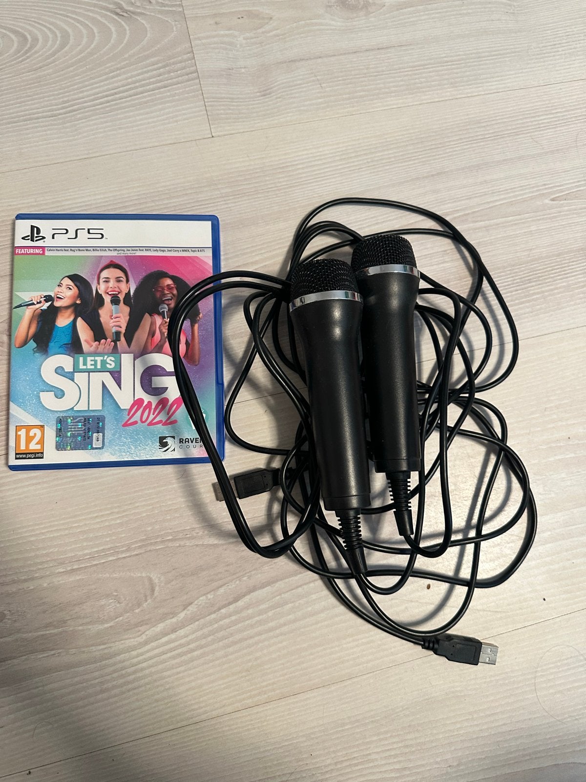 Let's Sing 2022 PS5 met 2 microfoons, Muziek, 2 spelers, Eén computer, Ophalen of Verzenden