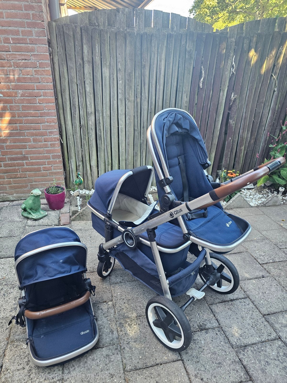 Qtus Duo kinderwagen – compleet met 2 zitjes & reiswieg, Kinderen en Baby's, Kinderwagens en Combinaties, Ophalen, Overige merken
