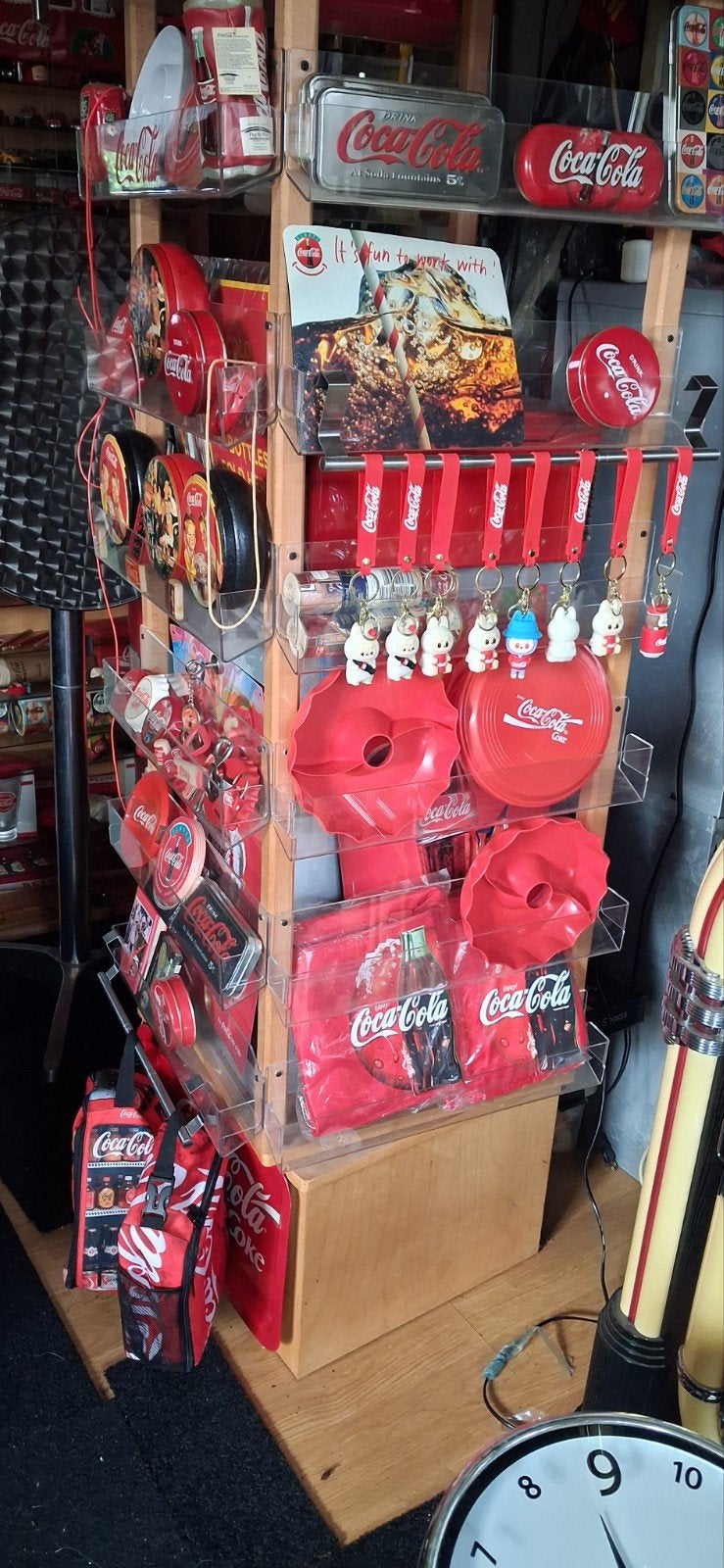 Houten displayrek met plexiglas schappen, Ophalen, Gebruikt
