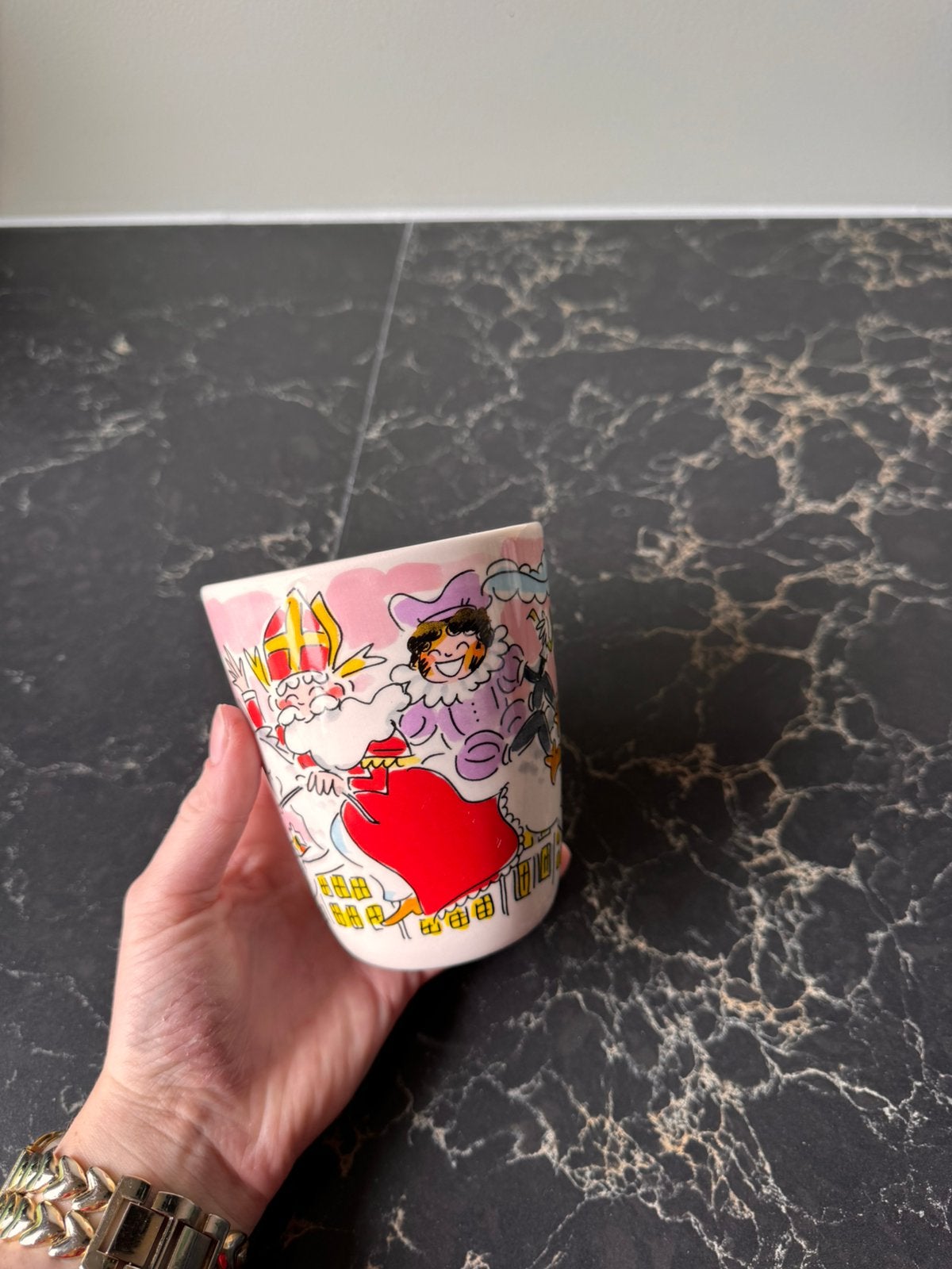 Mok van blond amsterdam sinterklaas editie., Ophalen, Zo goed als nieuw, Steen, Aardewerk of Keramiek, Overige thema's