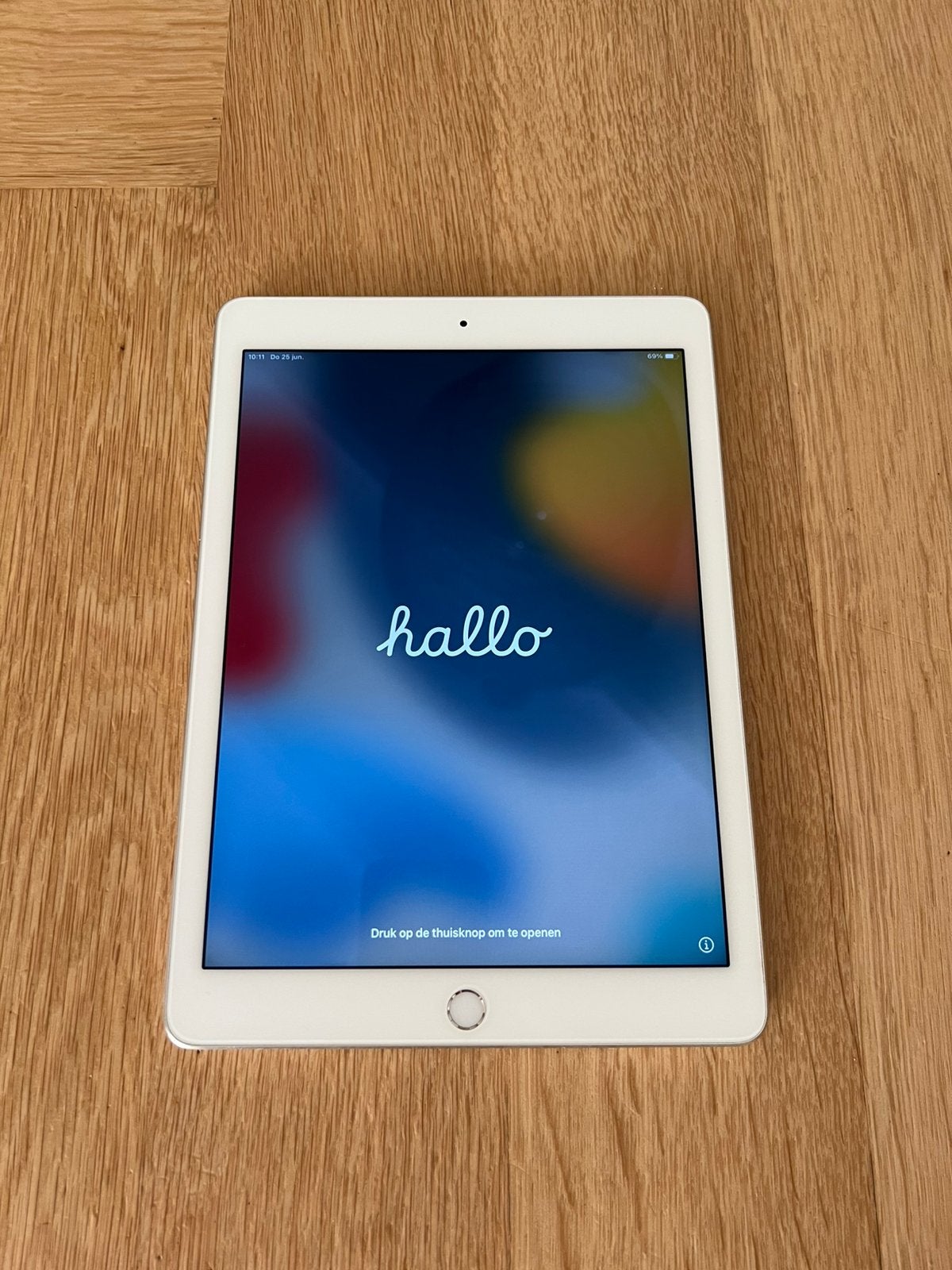 Ipad Air 2 - Wifi - 16 GB (Incl hoes), Computers en Software, Apple iPads, Apple iPad Air, Zo goed als nieuw, 16 GB, Ophalen