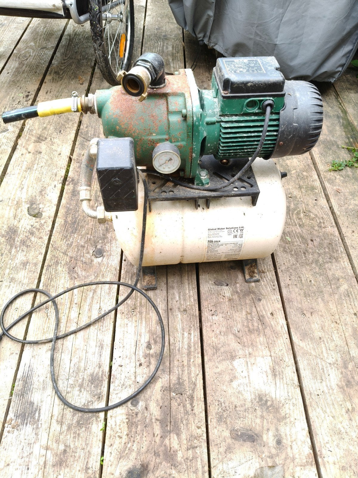 DAB Aquajet 132/20 M-GWS Hydrofoorpomp met drukvat, Ophalen