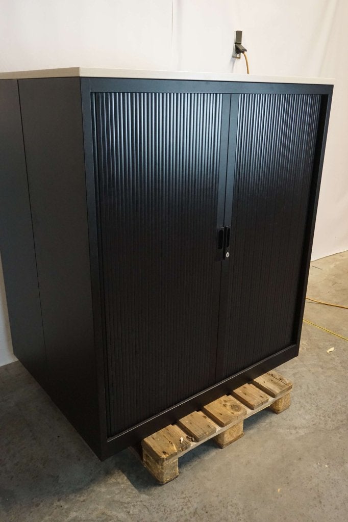 Zwarte archiefkast roldeurkast dossierkast kantoorkast kast, Huis en Inrichting, 100 tot 150 cm, 100 tot 150 cm, Niet ingevuld