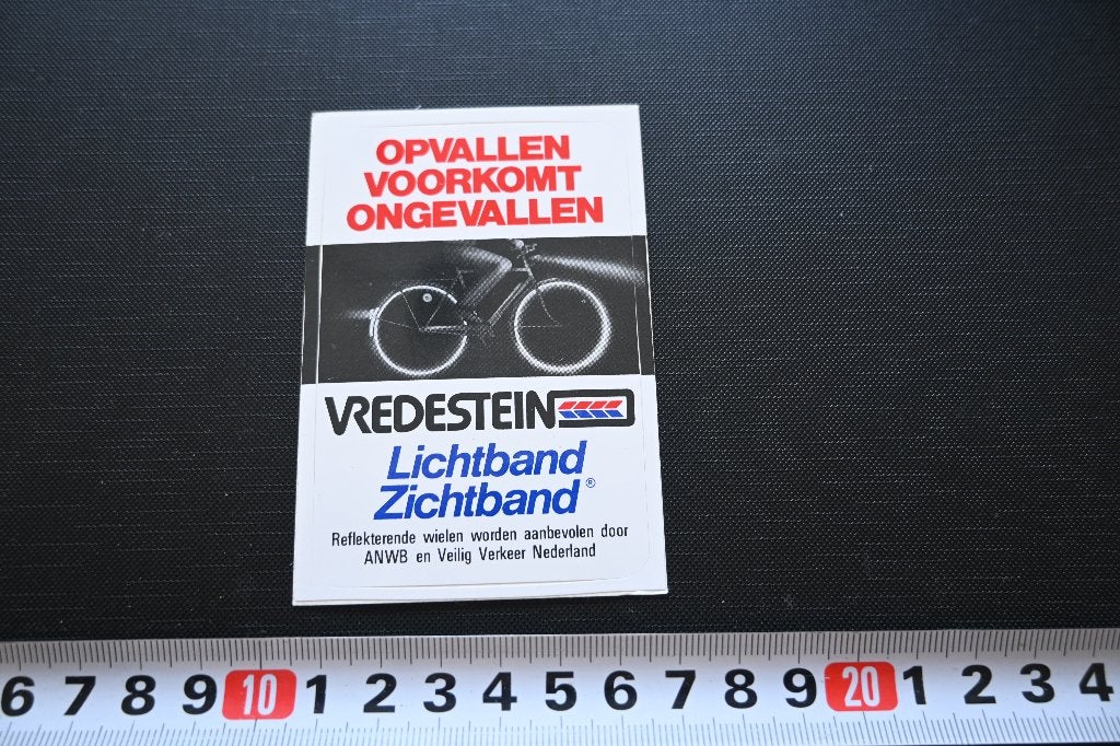 sticker vredestein fiets band opvallen voorkomt ongevallen, Ophalen, Zo goed als nieuw
