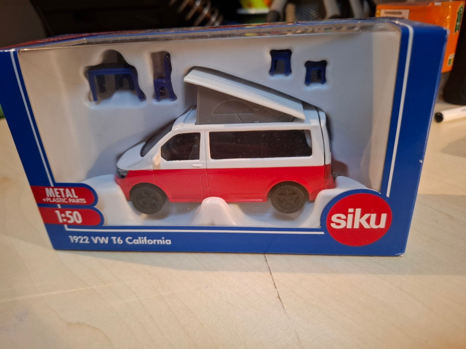 Siku 1922 VW T6 California Camperbusje 1:50, Hobby en Vrije tijd, Ophalen of Verzenden, Nieuw, Bus of Vrachtwagen, SIKU
