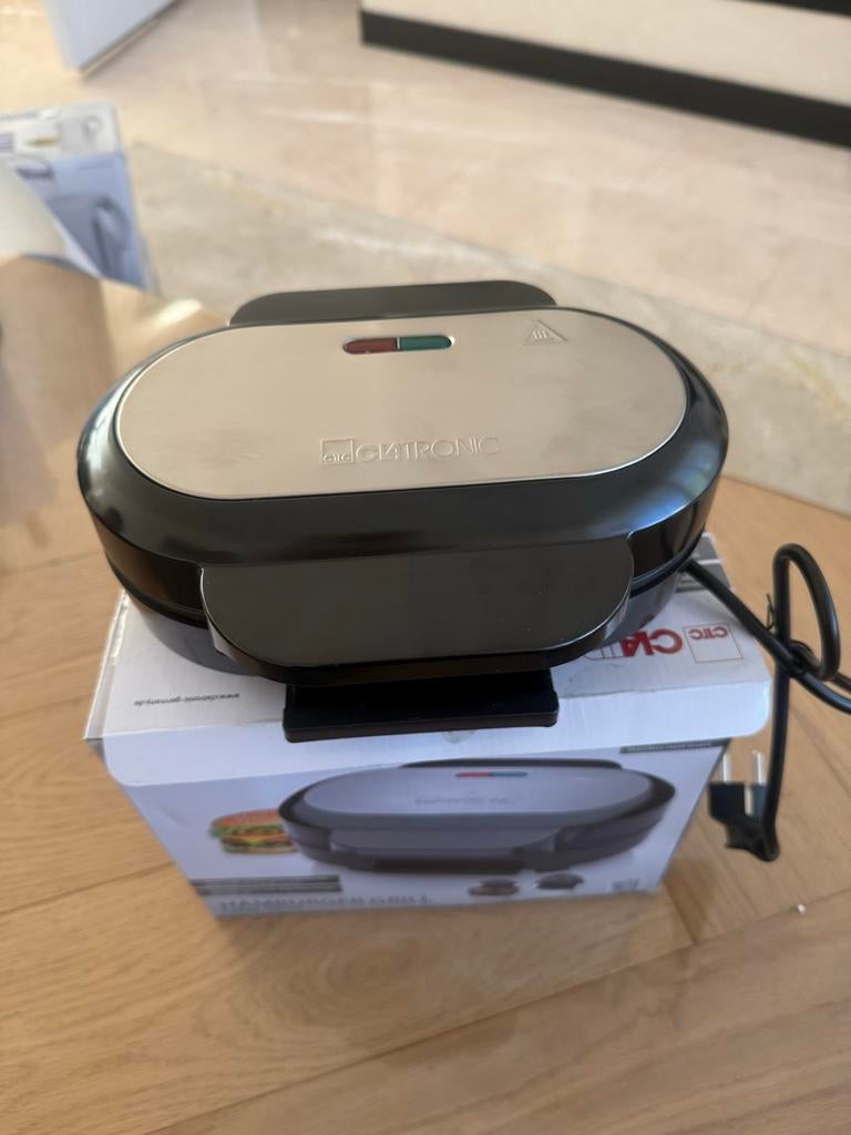Clatronic Hamburger Grill HMG 2675 - Zo goed als nieuw, Witgoed en Apparatuur, Grillplaten, Zo goed als nieuw, Tafelgrill, Ophalen