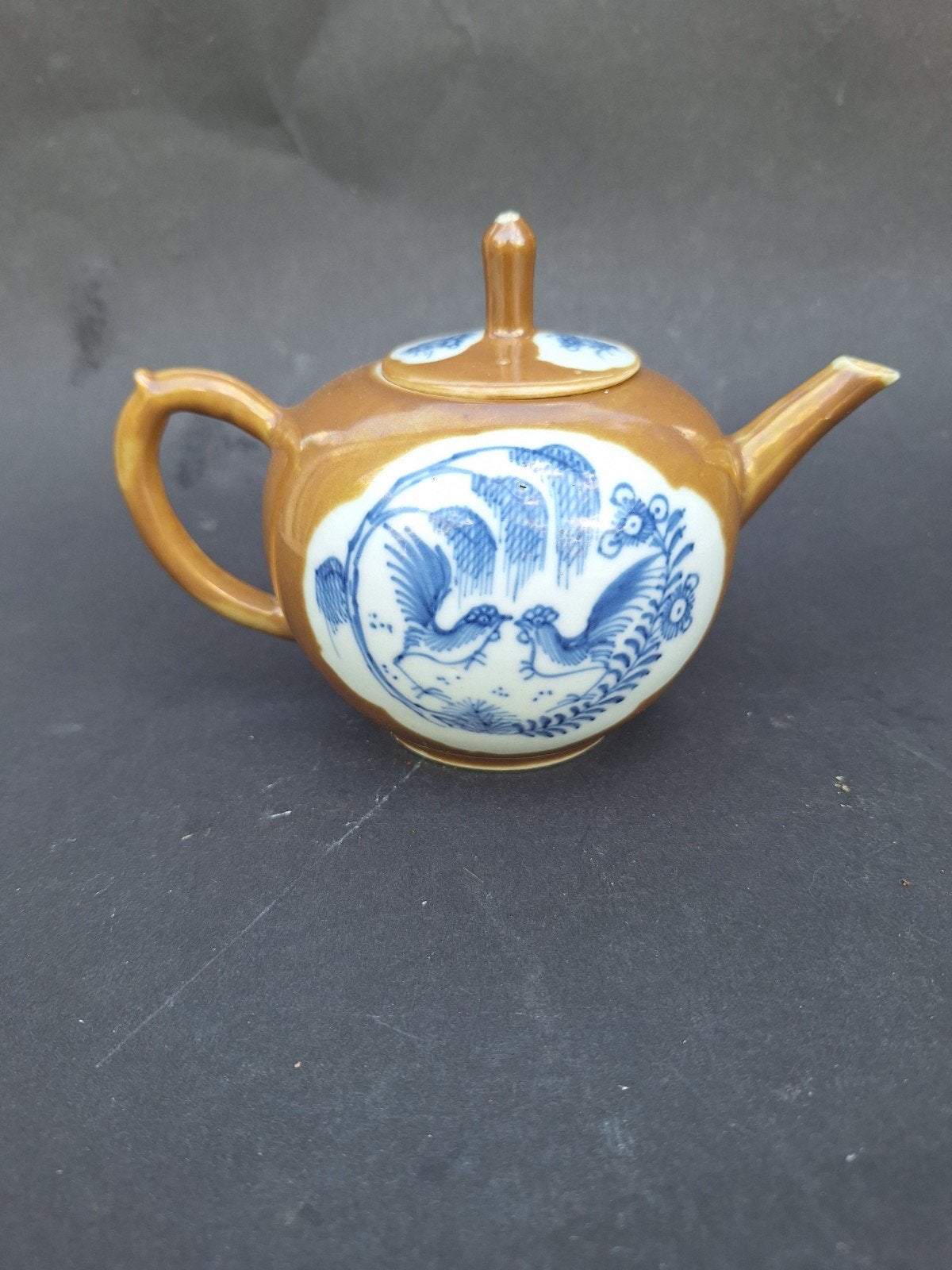 Chinees porselein cappucijnders trekpotje  hanen, Ophalen of Verzenden