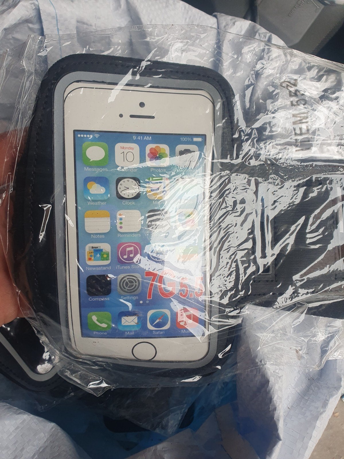 Sportarmband voor iPhone 5/5S/SE - Zwart, Telecommunicatie, Mobiele telefoons | Hoesjes en Frontjes | Apple iPhone, Textiel, Zwart
