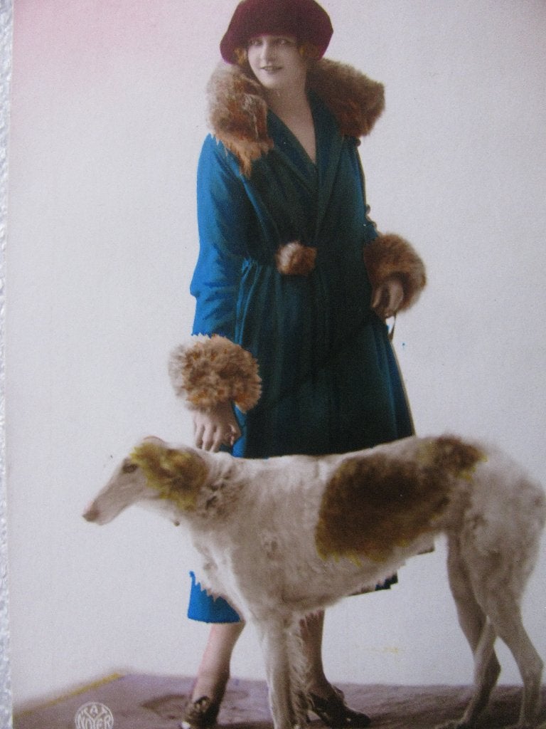 Oude Art Deco Kaart - Dame met Setter Hond / Mode, Verzamelen, Verzenden, 1920 tot 1940, Ongelopen, Overige thema's