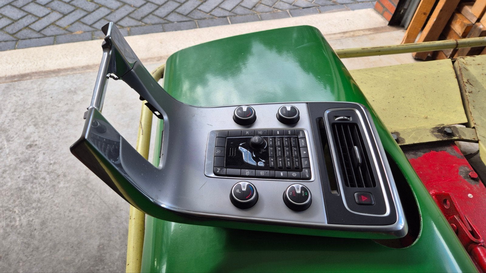 Volvo V60 Middenconsole Paneel met Radio en Klimaatbediening, Ophalen of Verzenden, Gebruikt, Volvo